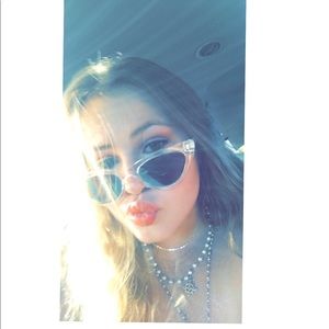 Meet your Posher, Brianna